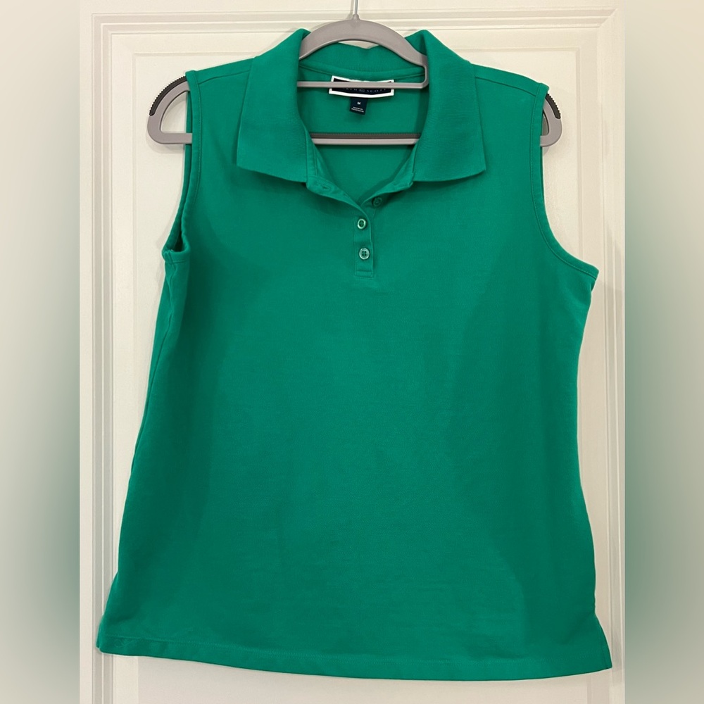 Karen Scott Sleeveless Polo Tank Top in Kelly Green